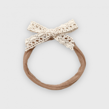 Opaska bezuciskowa by Arus Accessories koronka beżowa