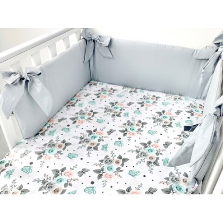 3 el.Pościel do łóżeczka 120x90 dwustronna "KOKARDKA" (różyczki białe +popiel)