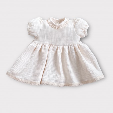 MUŚLINOWA SUKIENKA Z BUFKĄ I KORONKĄ LATTE