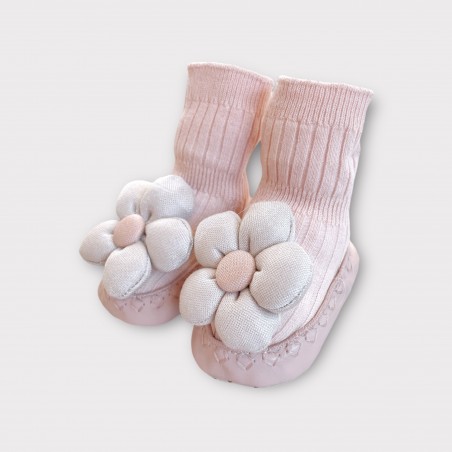 ANTYPOŚLIZGOWE BUCIKI ZE SKARPETKĄ PRĄŻKOWANE PASTELOWY puder