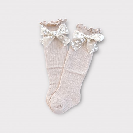 AŻUROWE PODKOLANÓWKI Z KOKARDKĄ W KWIATY beżowe