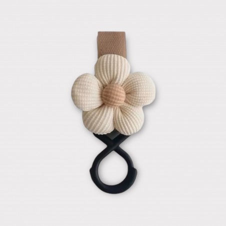 Zawieszka z haczykiem do wózka/ fotelika Flow beżowa