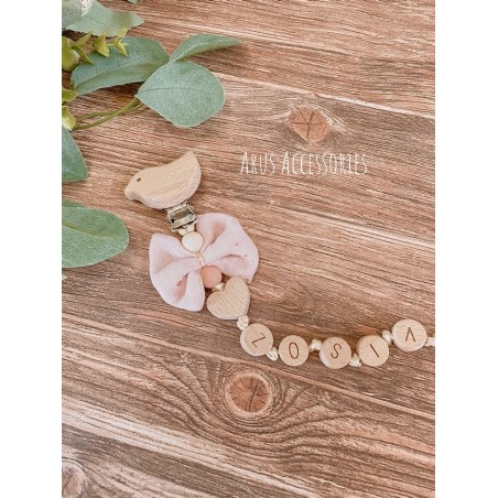 Personalizowana zawieszka do smoczka Arus Accesories bow Eco muślin peach