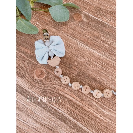 Personalizowana zawieszka do smoczka Arus Accesories bow Eco muślin blue