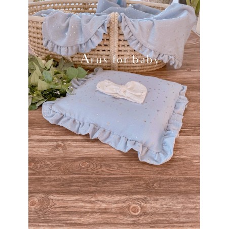 Poduszka Eco muslin stars z falbanką niebieska