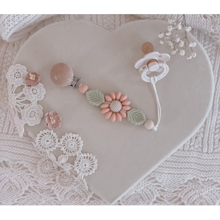 Zawieszka / łańcuszek do smoczka daisy brzoskwiniowa